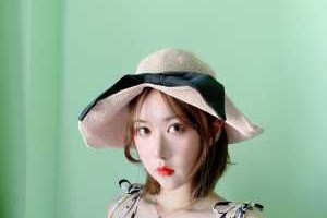 闷青色头发穿什么衣服（闷青色头发穿什么衣服好看）