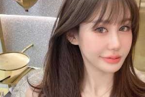 发质蓬松适合什么发型（发质蓬松适合什么发型）