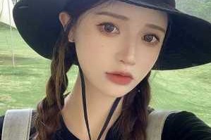 圆脸适合什么帽子夏天（春季大圆脸适合戴什么帽）