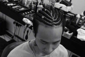男生留辫子发型叫什么（男生留辫子发型叫什么发型）