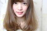 女额头窄留什么发型（额头窄，下巴宽的女生适合剪什么发型）