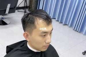 发际线高留什么发型（发际线高留什么发型好看）