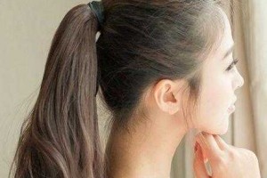 女生扎马尾怎么扎好看（女生扎马尾怎么扎好看图片）