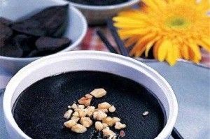 吃什么容易长头发（孕妇可以吃生芝麻吗？吃什么比较长身体）