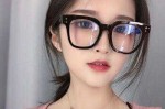 大脸适合带什么眼镜女