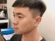 颧弓宽适合什么发型（头宽的男生用什么发型）