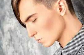 砖石脸适合什么发型男（v型脸型男生适合什么短发男）