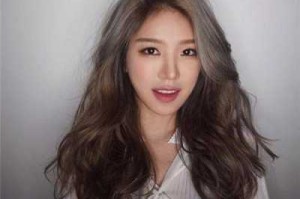 烫头发什么颜色好看（烫头发什么颜色好看图片）