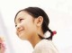 扎俩个辫子发什么说说（形容小女孩扎小辫子的句子）