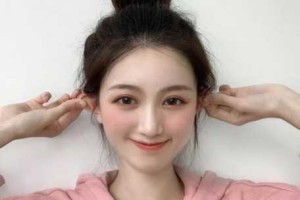 什么样的头发显脸小（为什么方圆脸扎头发显脸小）