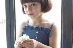 55岁女性，什么样的发型比较时尚,五岁小女孩剪什么发型好看