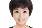 65岁以上发型短发,中年人剪什么短发好看图片