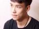 男生把头发拉直好看还是烫直好看,男士头顶头发少适合什么发型图片