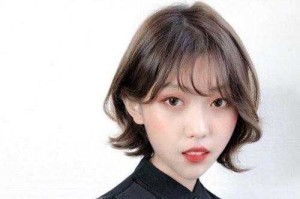 短发烫了显老怎么办（剪了短发，但是看上去很老怎么办）