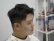 男生额头小适合什么发型（男生额头小适合什么发型图片）