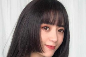 方脸刘海怎么弄好看（方脸怎么剪刘海）