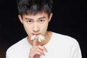 碎发怎么剪好看,怎么剪碎发刘海男生