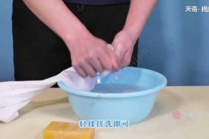 白醋能洗什么（白醋可以洗衣服吗）