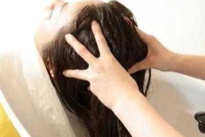 在家头发护理怎么做（拉头发3天后可不可以在家里自己洗头）