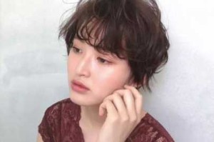 自己在家怎么卷短发（自己在家怎么卷短发好看）