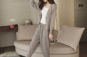 哈伦裤配什么外套女（哈伦裤配什么外套女图）