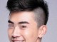 男生头发少理什么发型（男生头发少理什么发型好看）