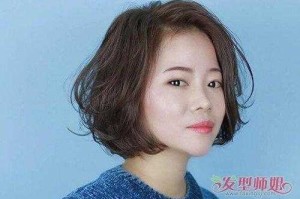 胖的人剪什么发型好看（五十岁的胖女人烫什么发型好看）