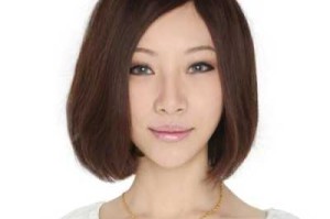 额头方适合什么发型（方圆脸适合拉直头发吗）
