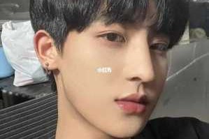 男生烫的头发怎么打理（男生烫的头发怎么打理好看）