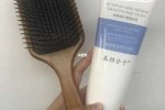 头发毛糙用什么护发素（头发毛躁用什么梳子）