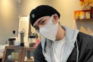 鸭舌帽怎么戴好看（鸭舌帽怎么戴好看男生）