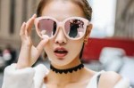长脸适合什么眼镜女（长脸带什么眼镜好看）
