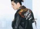 男生扎辫子发型怎么留（男士留长头发后面留个小辫子要怎么绑）