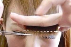 怎么剪平刘海教程视频（平刘海怎么剪好看）