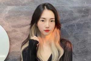 是什么挑染（做头发挑染是什么）