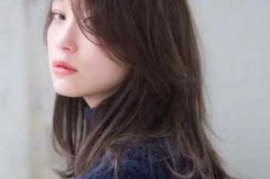 下颚骨宽适合什么发型（下颚骨宽适合什么发型女）