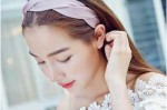 巨蟹女适合什么发型（中长发发箍怎么戴好看）