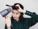 洗完头发是用吹风机吹干好还是自然干好,洗完头发用什么护理好
