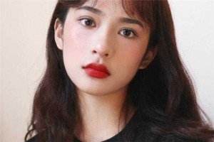 20岁染什么颜色显白（20岁女生适合用什么颜色的口红）