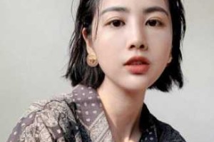头发又粗又黑又多适合留长发还是短发,头发黑粗适合什么发型女