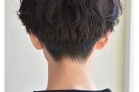 后脑勺头发怎么剪（剃鸭尾什么意思）