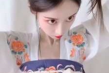汉服头发怎么扎（女生汉服发型怎么扎）