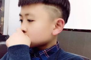 13岁男孩剪什么发型最帅,小男孩留什么发型好看图片