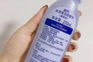 爽肤水什么用（爽肤水的作用是什么?怎么样正确的使用爽肤水）