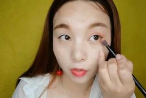 单眼皮怎么画淡妆图解（单眼皮小女娃怎样化淡妆）