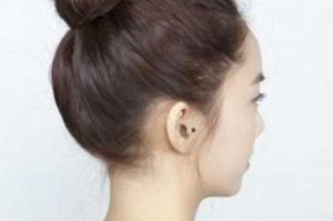 高中生什么头（高中生丸子头的简单扎法）