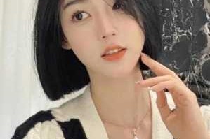 头发怎么做好看（自己怎么剪头发好看又自然）