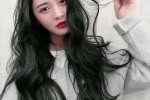 女生该染什么颜色好看（自然黑的头发好看，还是染发好看）