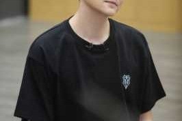 张智霖这种发型怎么弄，太帅了,张智霖发型怎么剪的好看