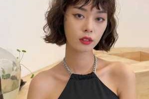 2017流行什么烫发发型（女生短发发型大全）
